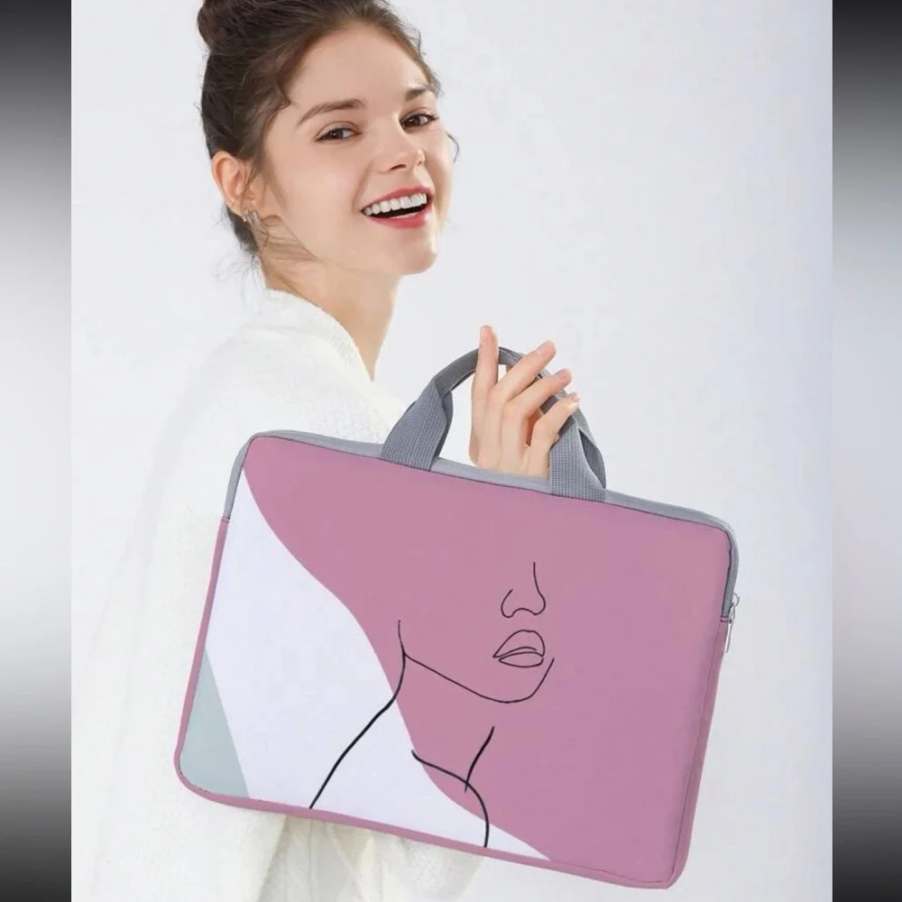 Figure Graphic Laptop Bag 💻